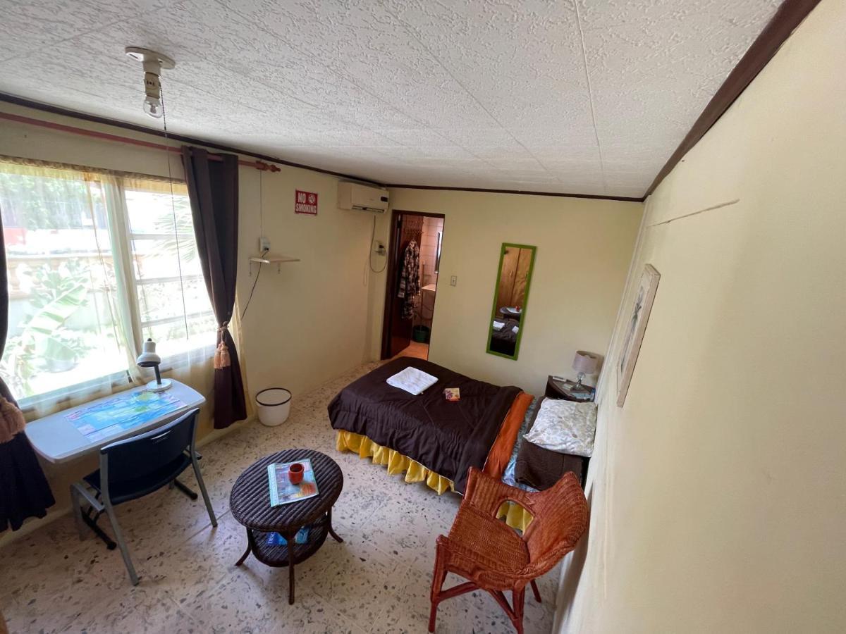 Aruba Backpackers Apartman Oranjestad Kültér fotó