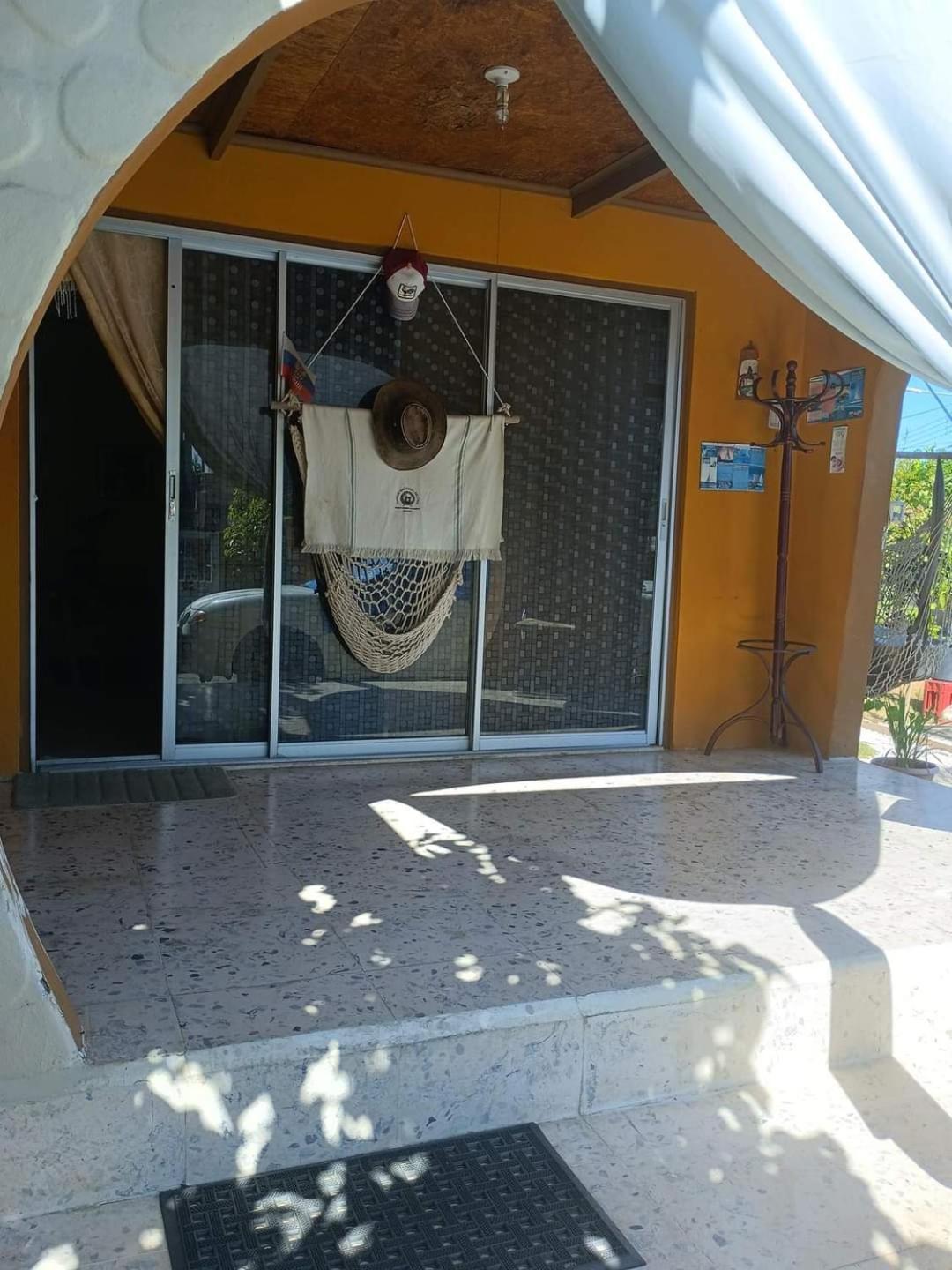 Aruba Backpackers Apartman Oranjestad Kültér fotó
